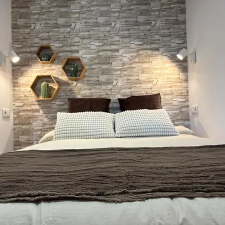 Vis3 - Newly Renovated With Ac And Lift - * Torremolinos
